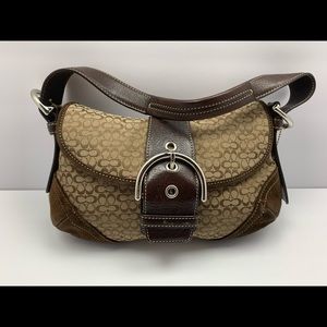 Coach purse No. F05W-6818